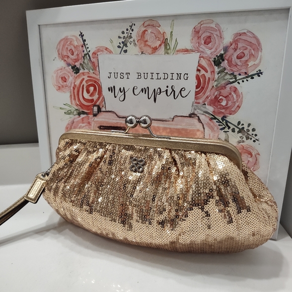 🎉Vintage Y2K Coach Limited Edition Julia Gold Sequin Clutch/Wristlet Wallet - Picture 5 of 16